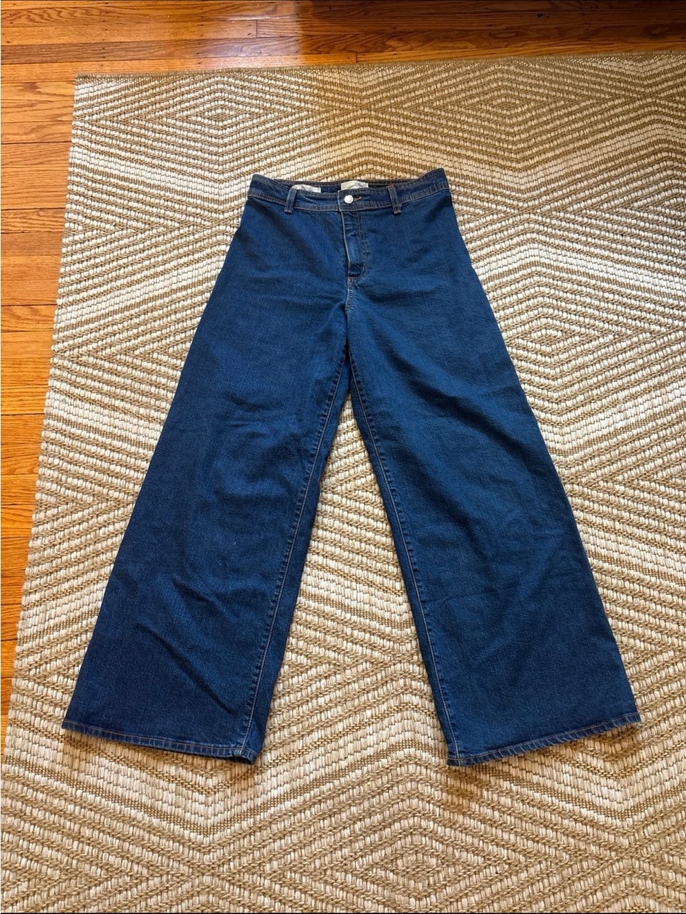 Universal Thread Dark Blue Wide-Leg High-Rise Jeans